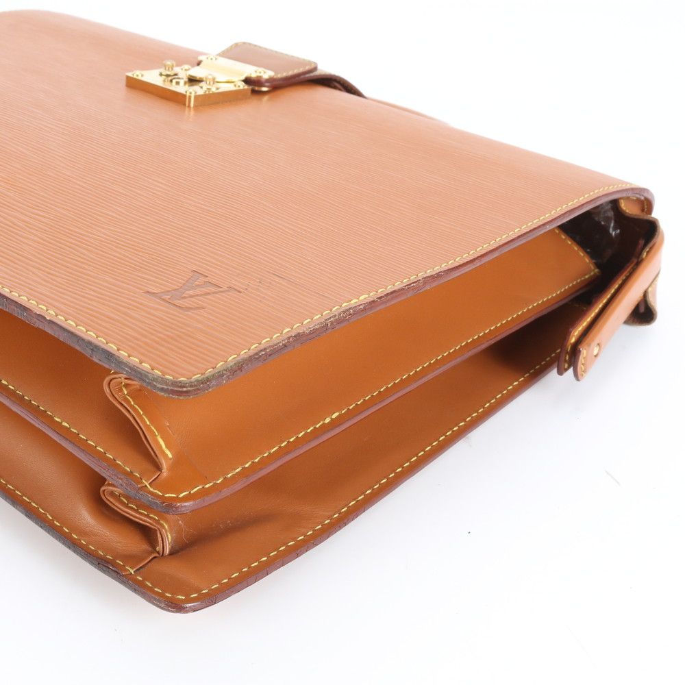 美品 ルイヴィトン エピ セルヴィエット フェルモワール M54358 レザー