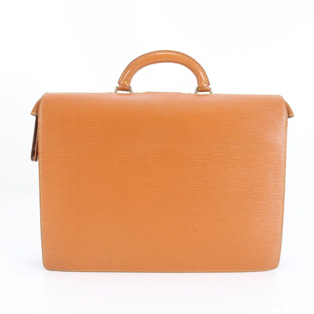 美品 ルイヴィトン エピ セルヴィエット フェルモワール M54358