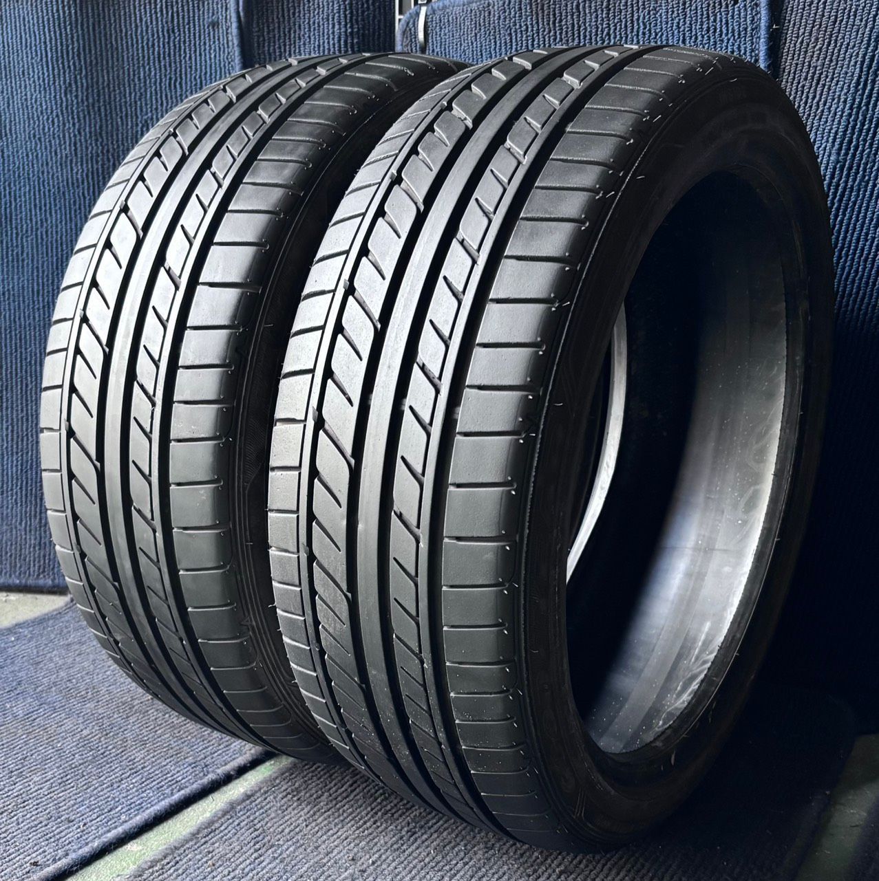 製造 溝8分山 EAGLE LS EXE 2本 215 40 R 18 ASP 3334