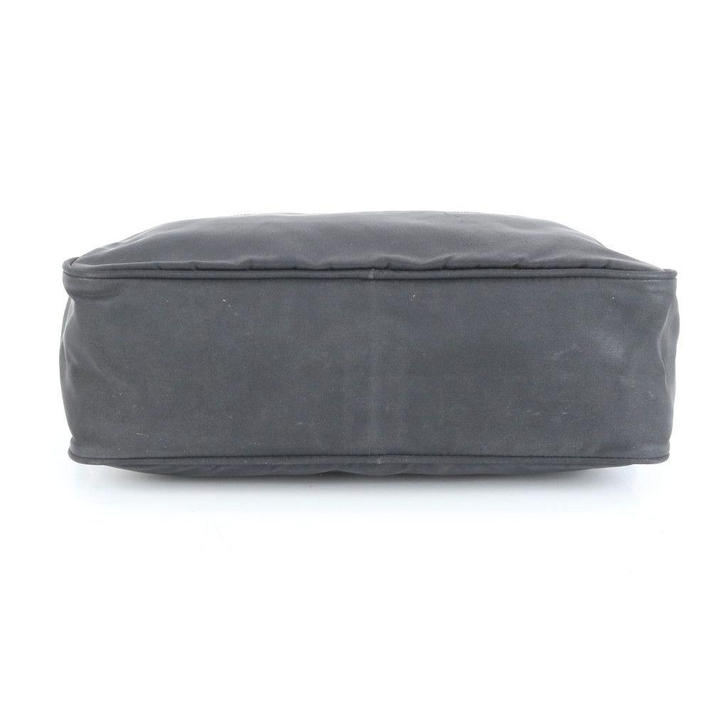 美品 プラダ テスート ナイロン 三角 トライアングル ロゴ レザー