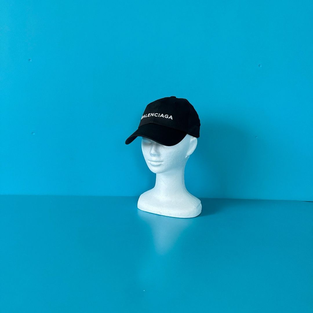 BALENCIAGA バレンシアガ 定番ロゴ刺繍キャップ Lサイズ 58cm使用感 型崩れあり
