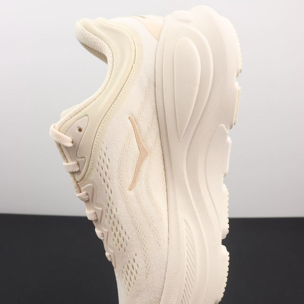 ランニングシューズ