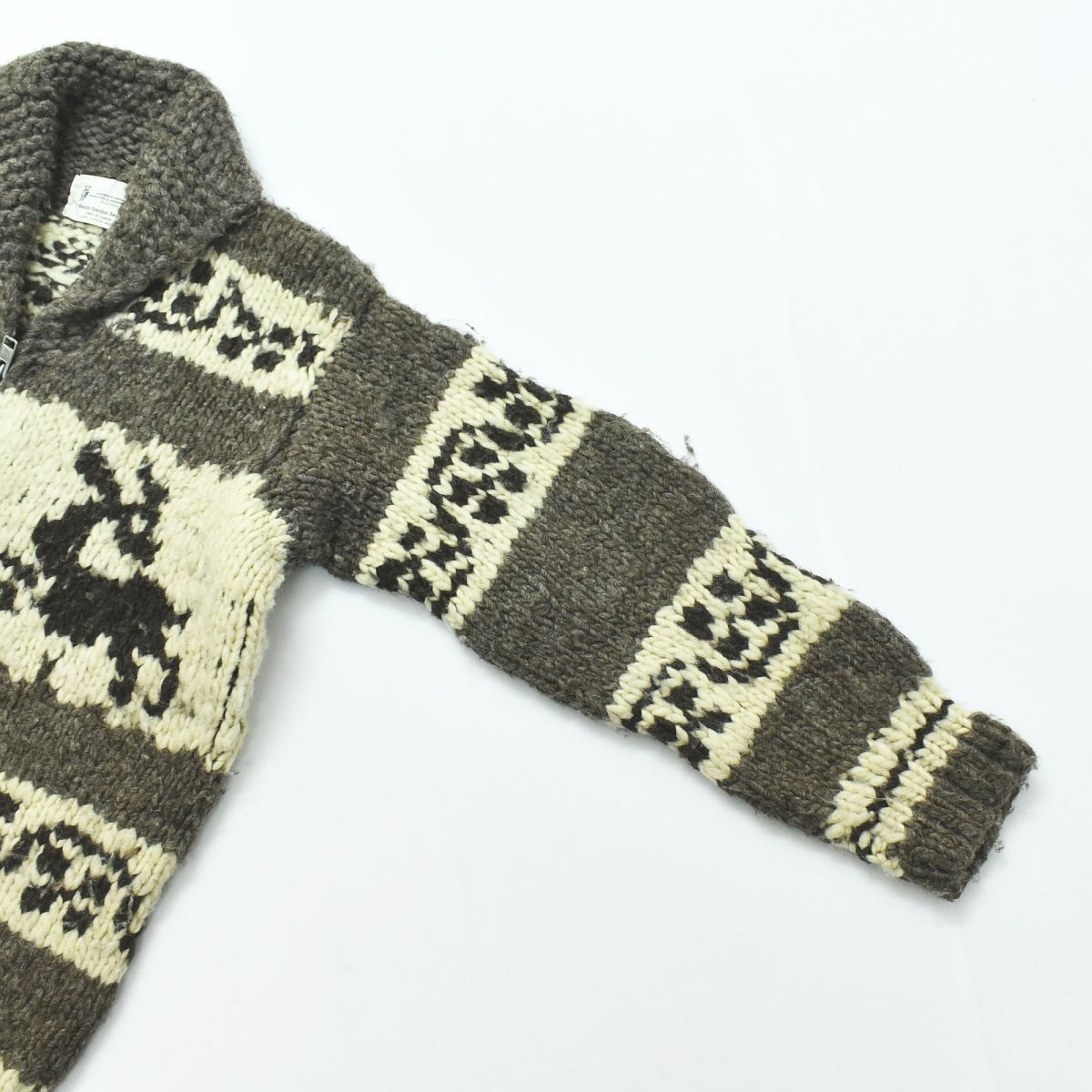 70s80s カナダ製 MODESTE INDIAN カウチンセーター 鹿柄 - メルカリ