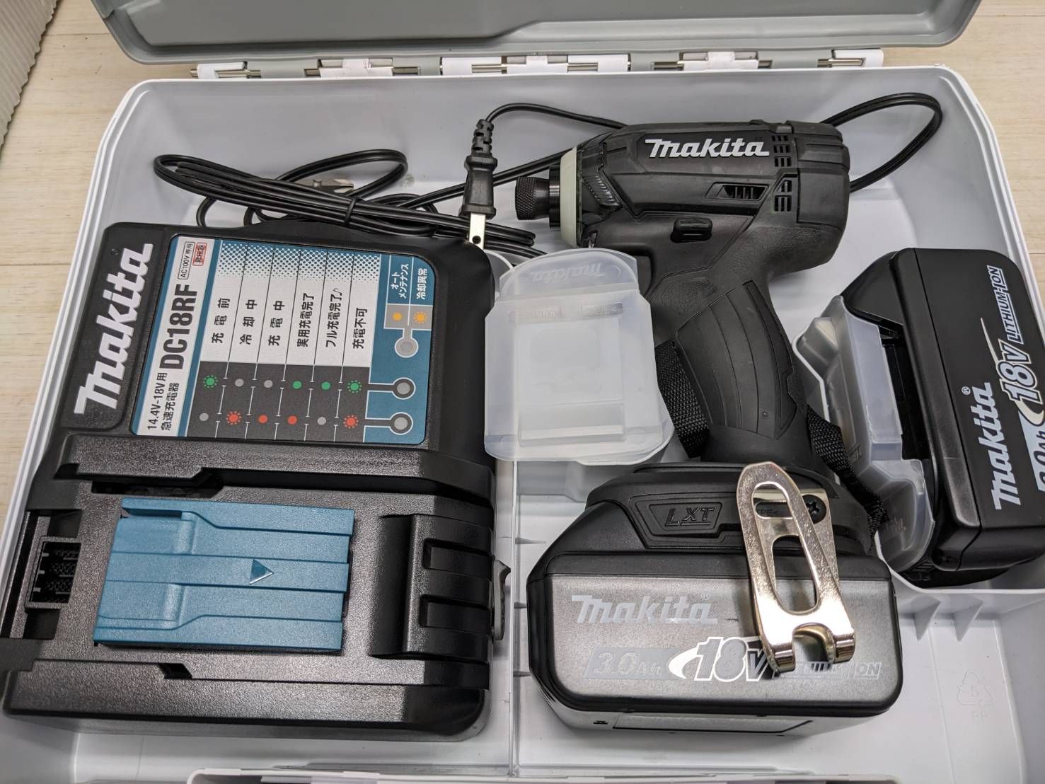 S97254 マキタ コードレスインパクトドライバー TD149DRFXB