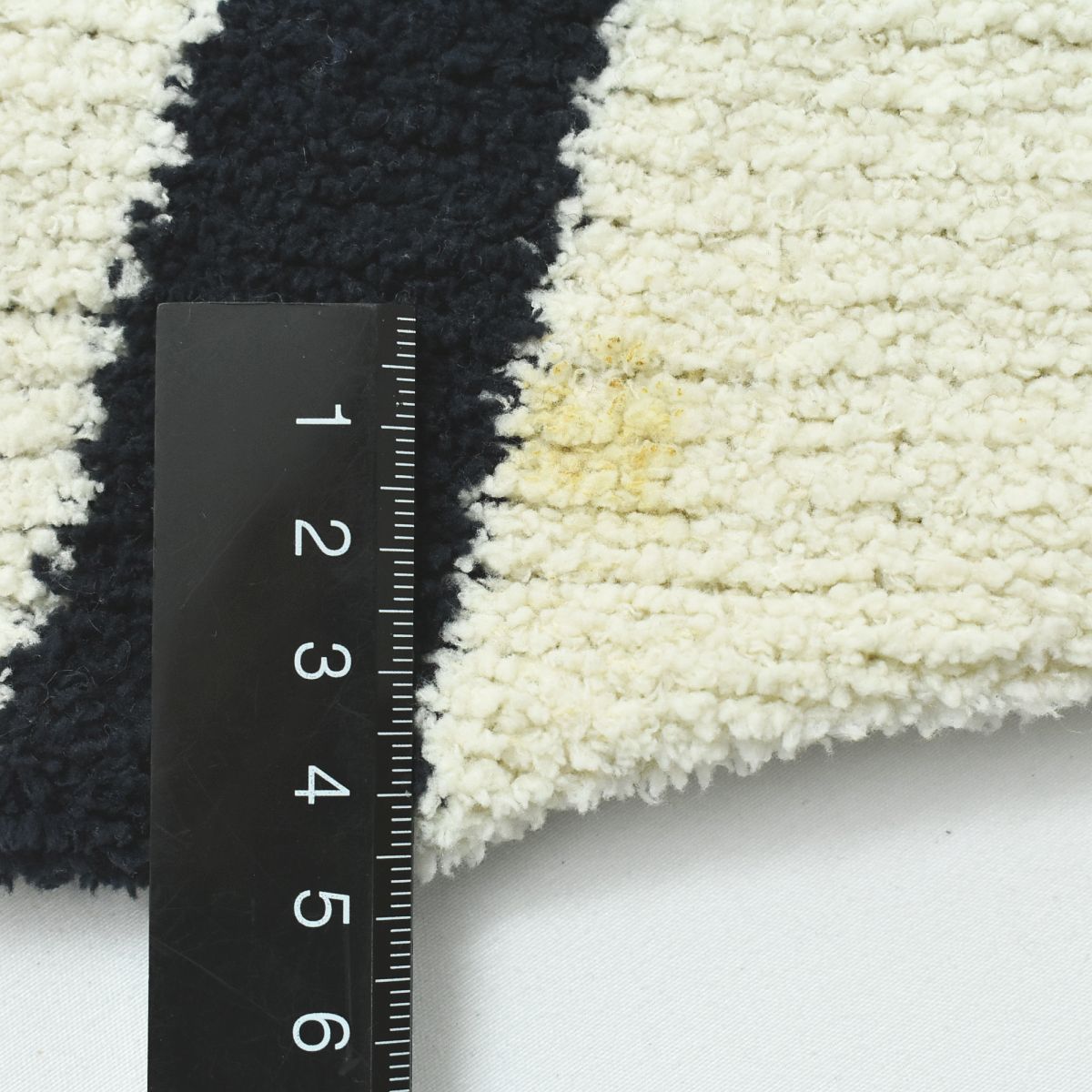 フリースセーター