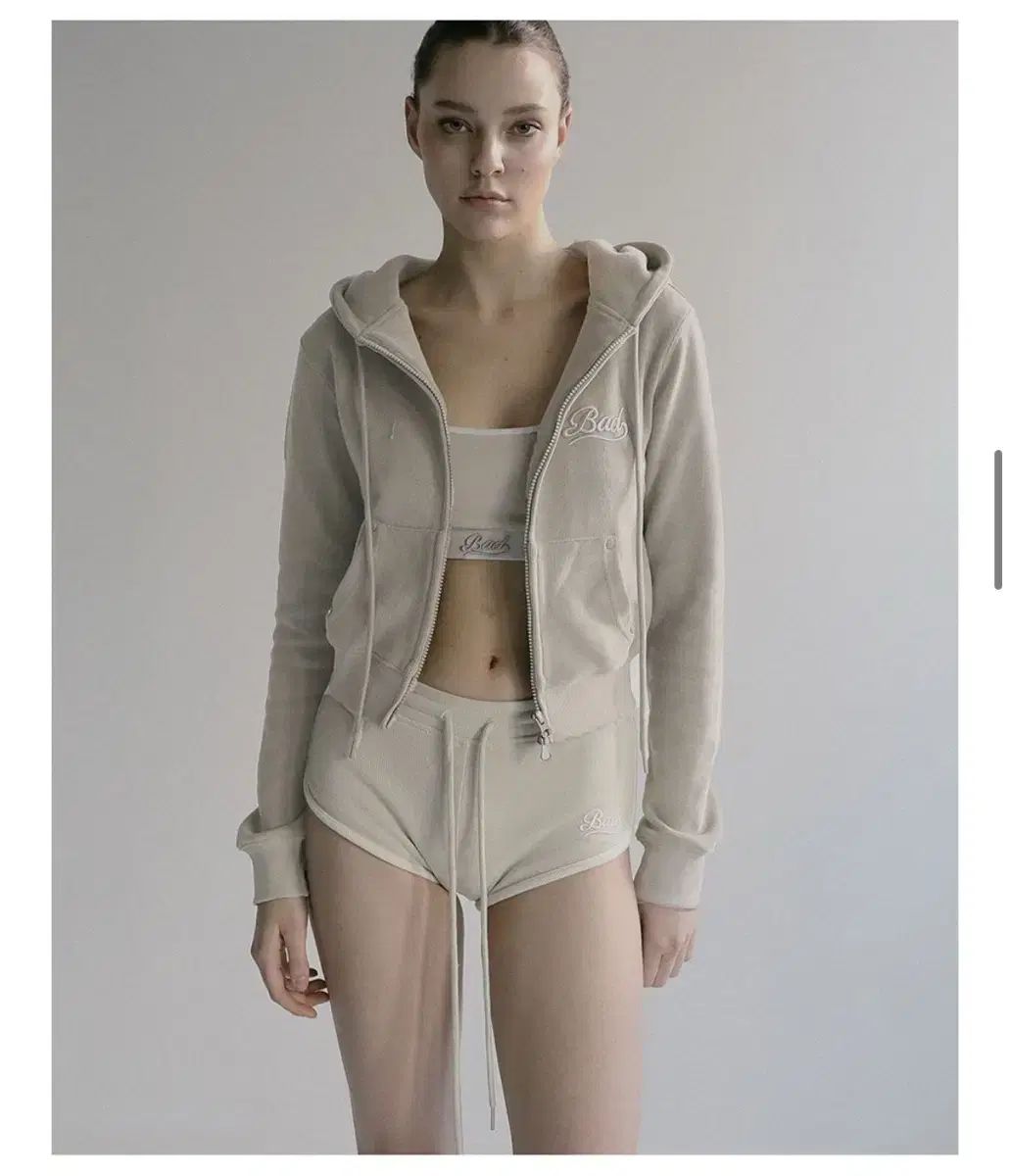 BADBLOOD ビヨンド ソフト WHO ジップアップ チャコール S