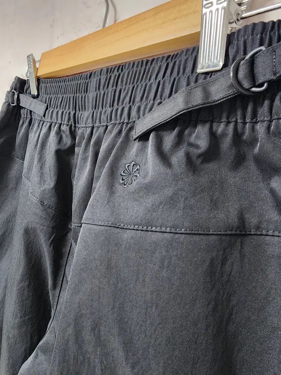 ナイキスポーツウェア テックパック ナイキからテックパック