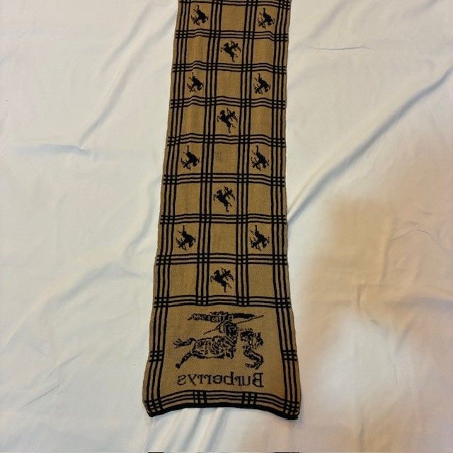 マフラー タグ無し