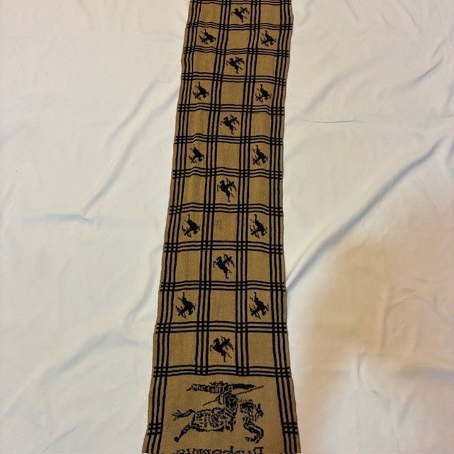 マフラー タグ無し