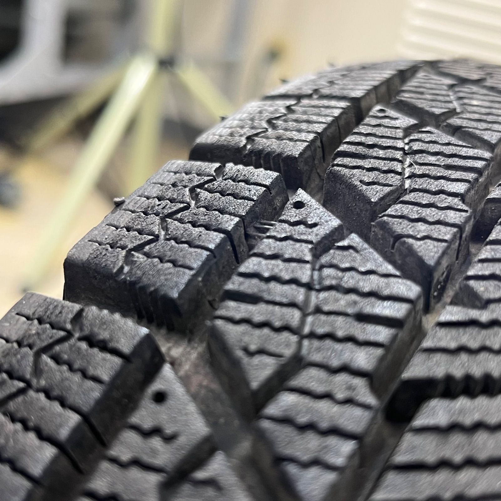 スタッドレスタイヤ