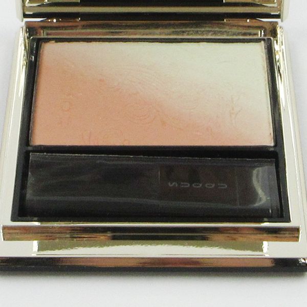 SUQQU ブラーリングカラーブラッシュ106怡色 SUQQU の春新色「ブラーリング カラー ブラッシュ」をスウォッチ