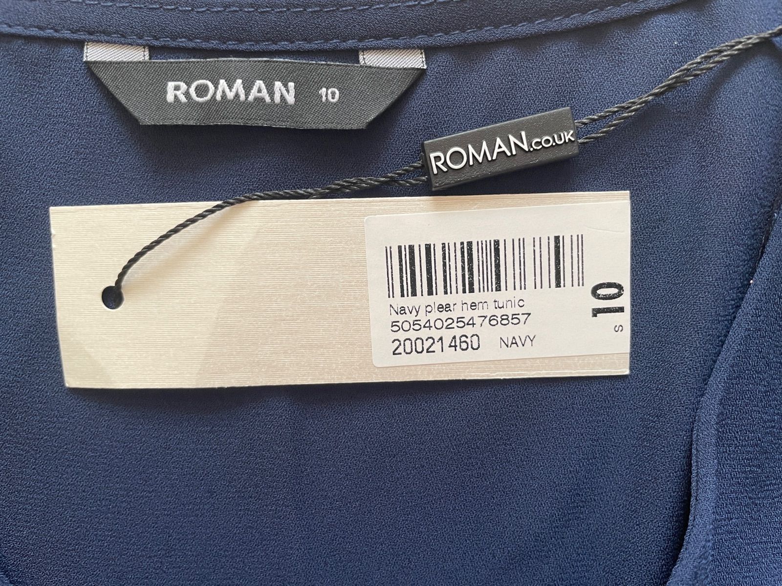 体型カバーの細見えブラウストップス ML