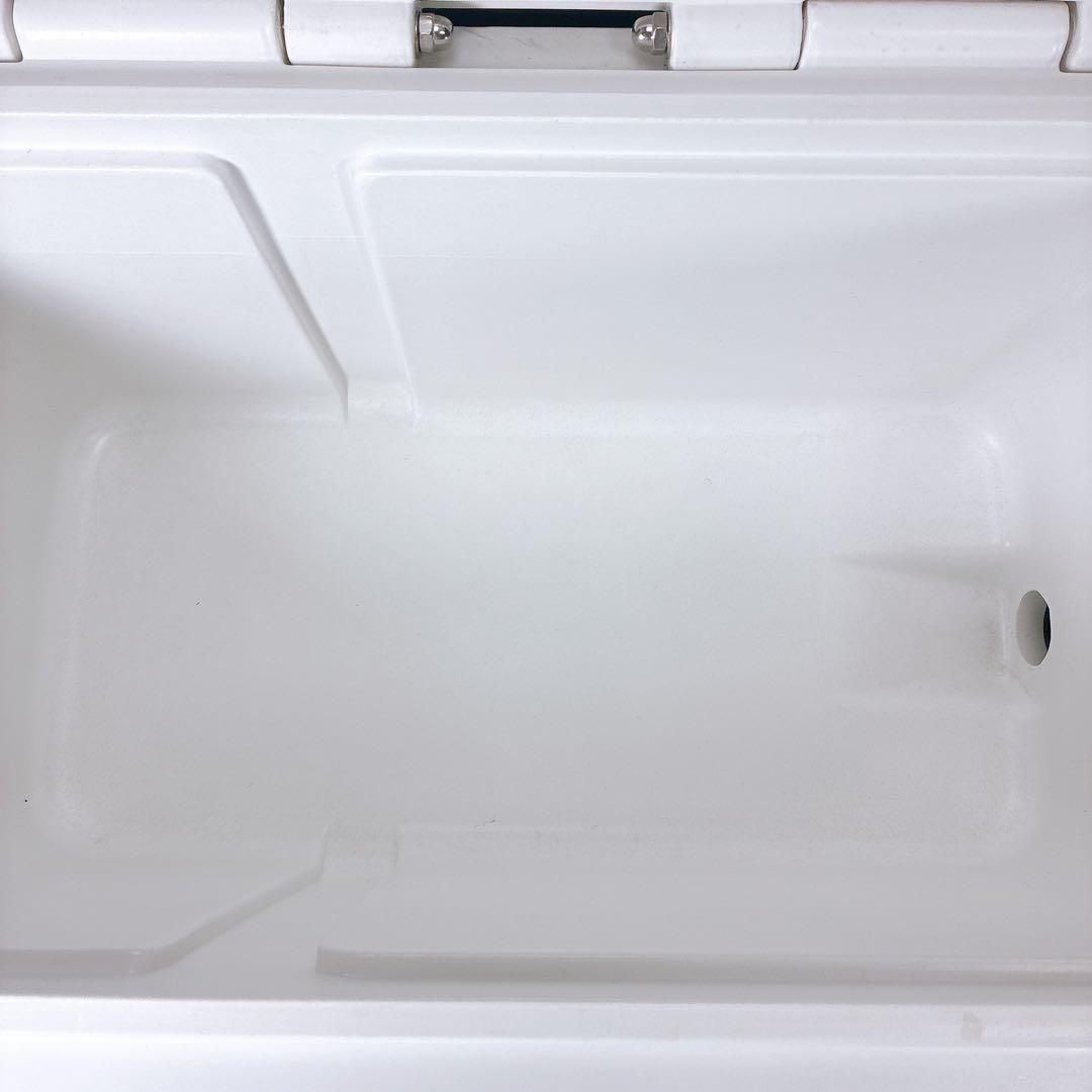 クーラーボックス