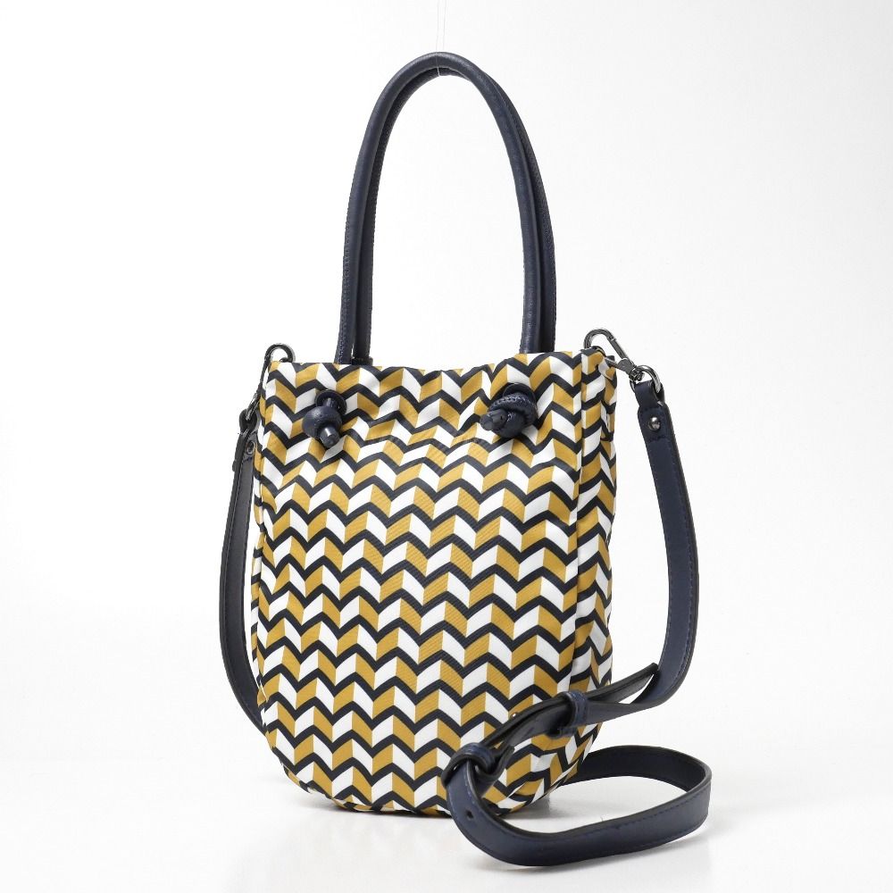 Weekend Max Mara ウィークエンド マックスマーラ ハンドバッグ 2WAY シェブロン柄 ショルダーバッグ ブランド古着 20251107 RA6466