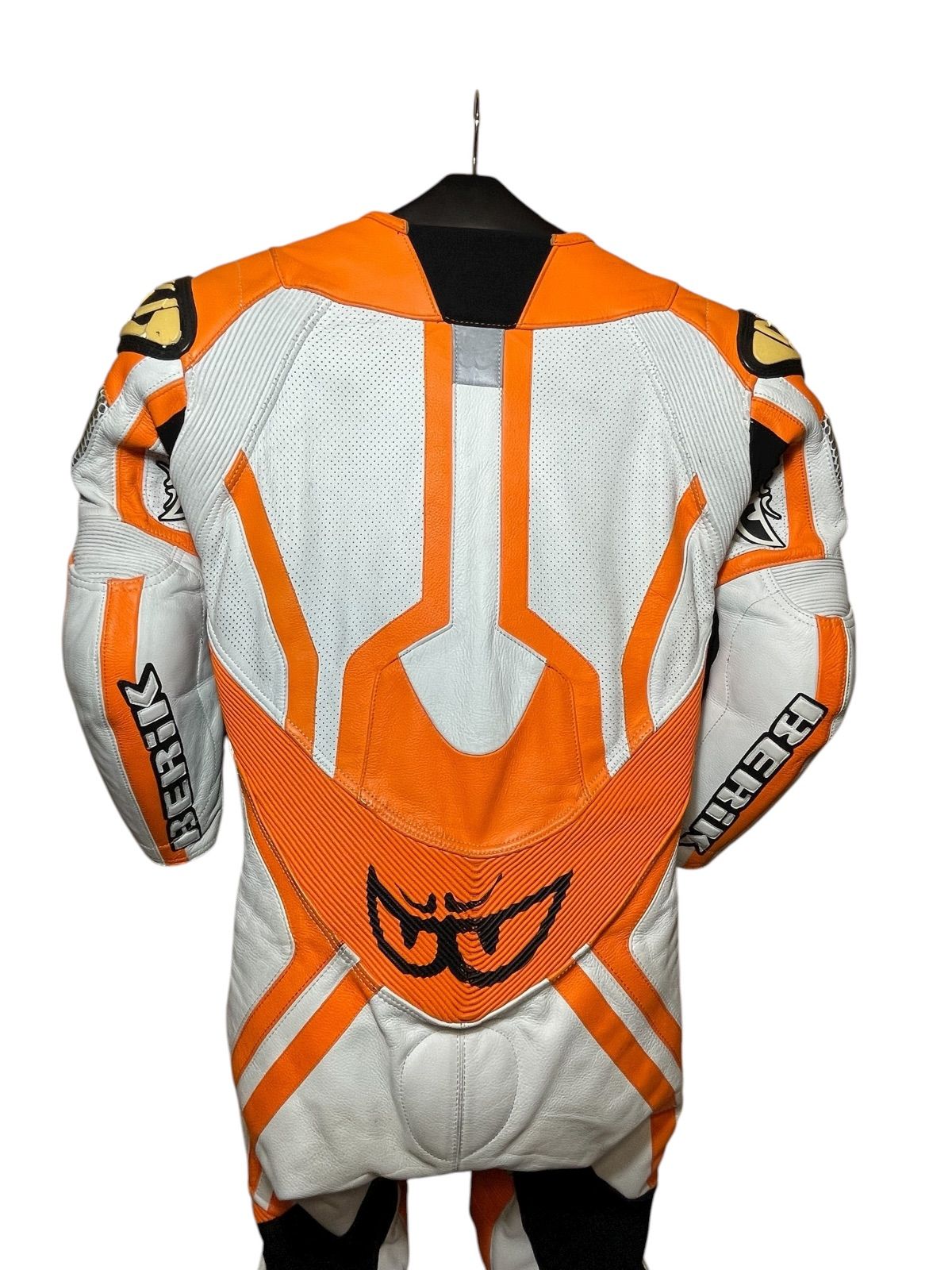 MFJ公認 BERIK ベリック SuperMotard レーシングスーツ 皮ツナギ M