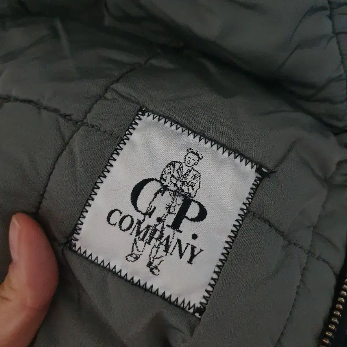 子供 ダウンジャケット