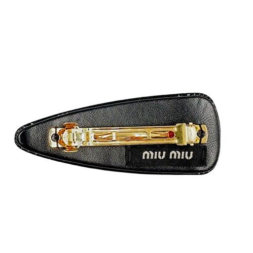 miumiu バレッタ ブラック - メルカリ
