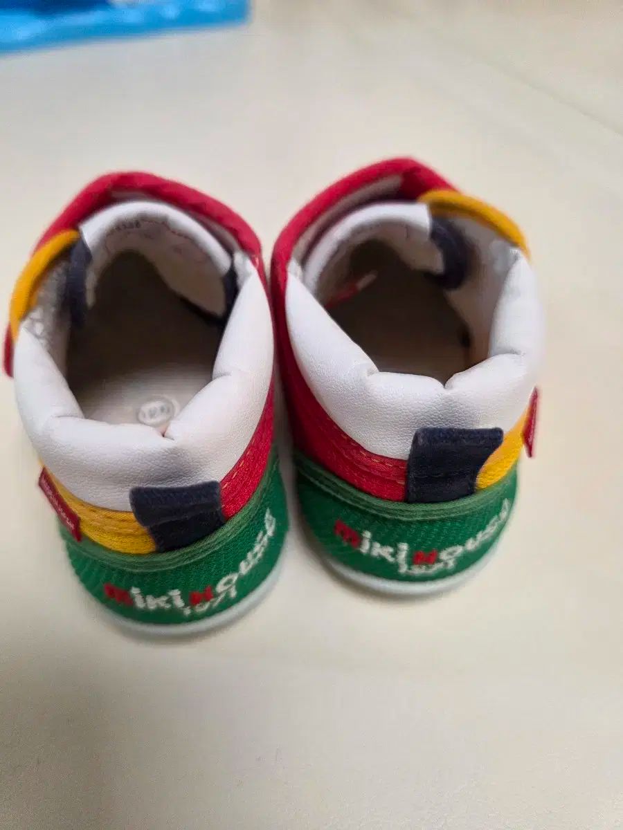 初めてのキー ガール