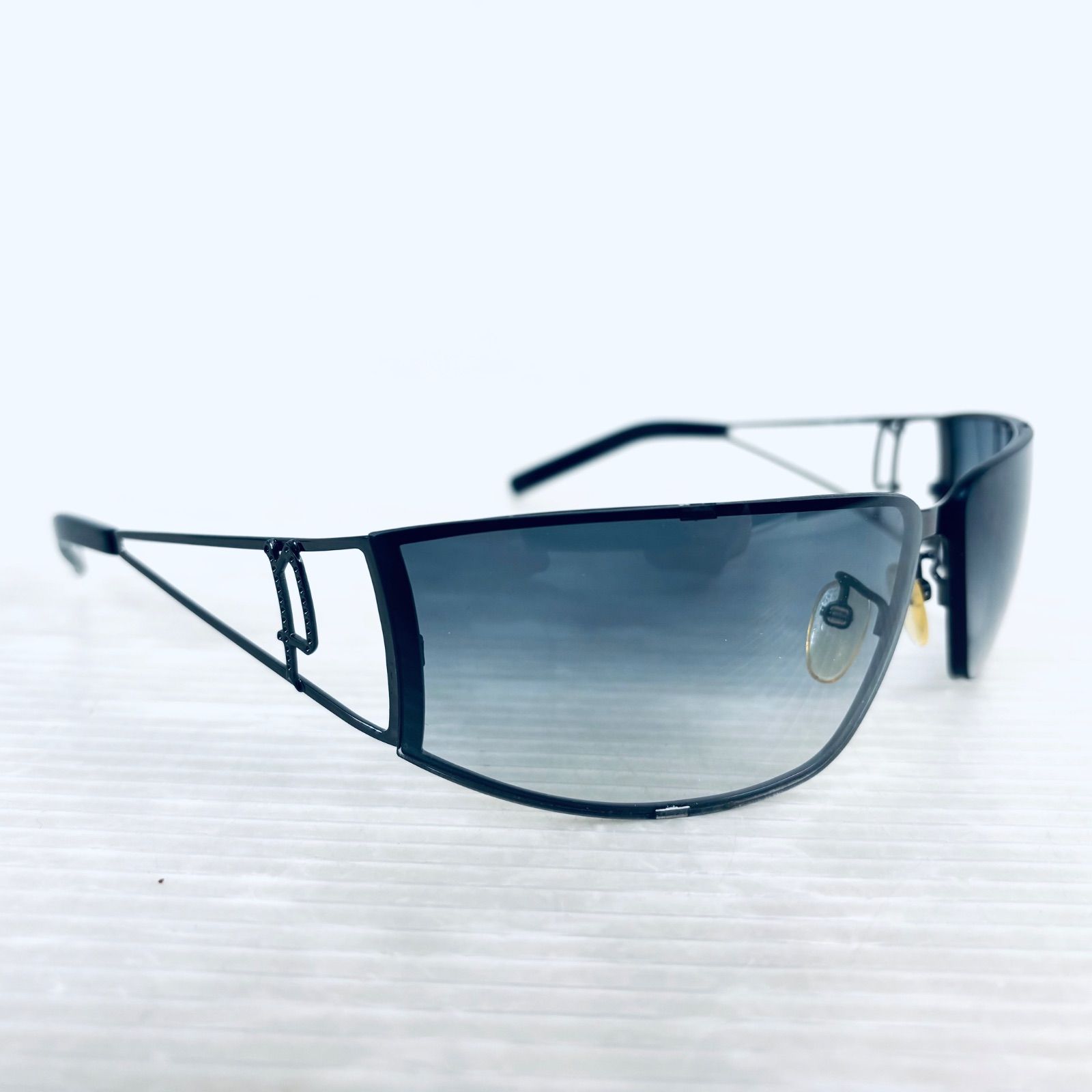 POLICE サングラス ケース、箱付き POLICE サングラス ケース付き - メルカリ