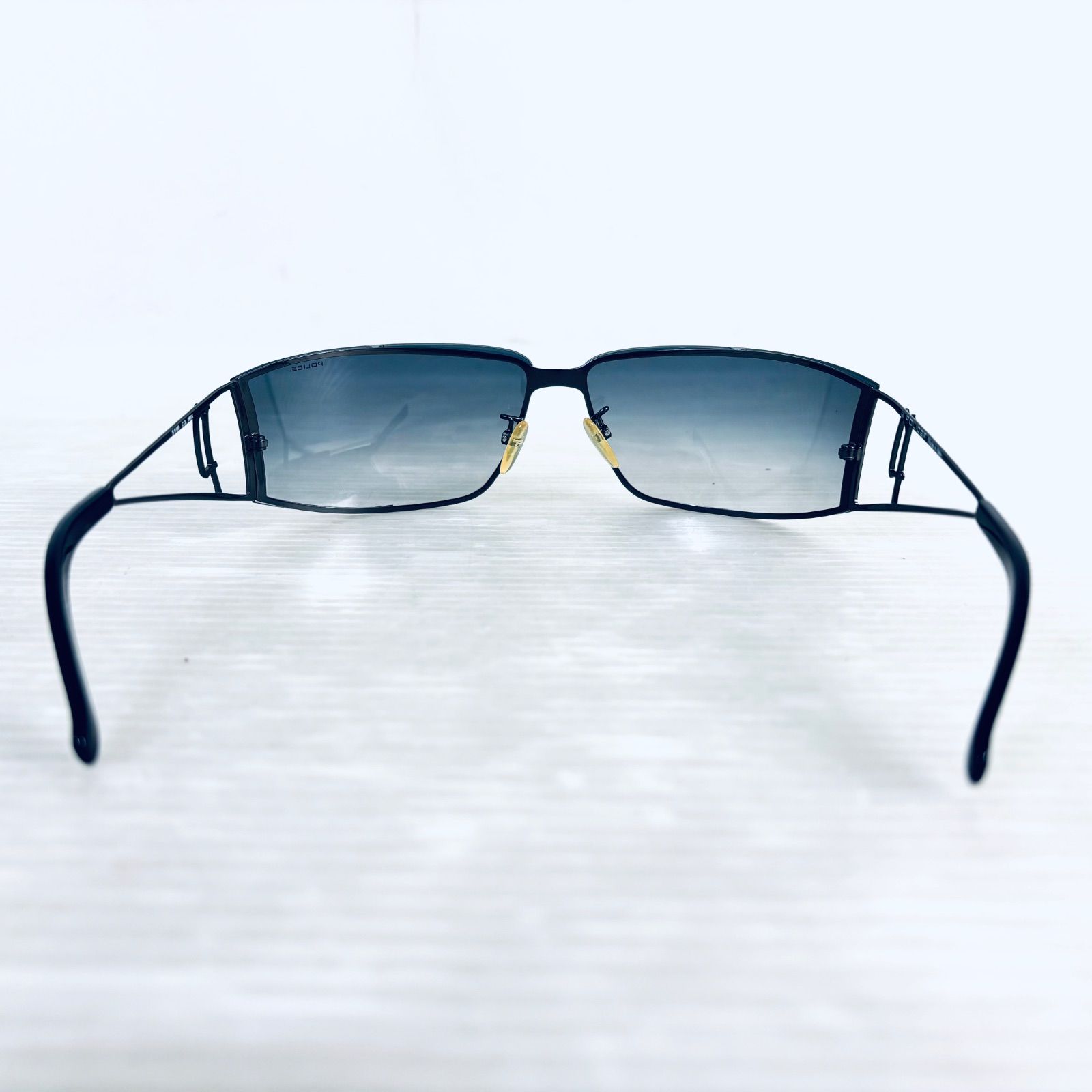 美品】POLICE ポリス サングラス S8189 ケース付き - メルカリ