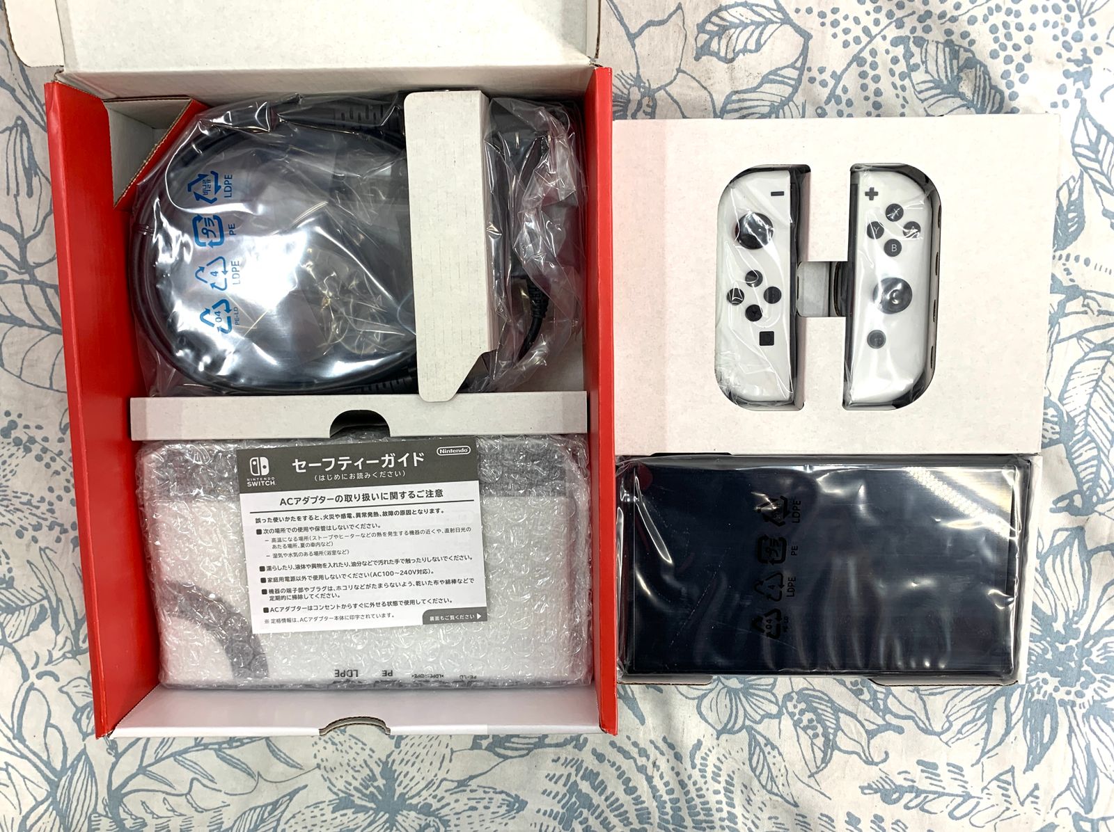 Nintendo Switch 有機ELモデル Joy Con L R ホワイト HEG S KAAAA