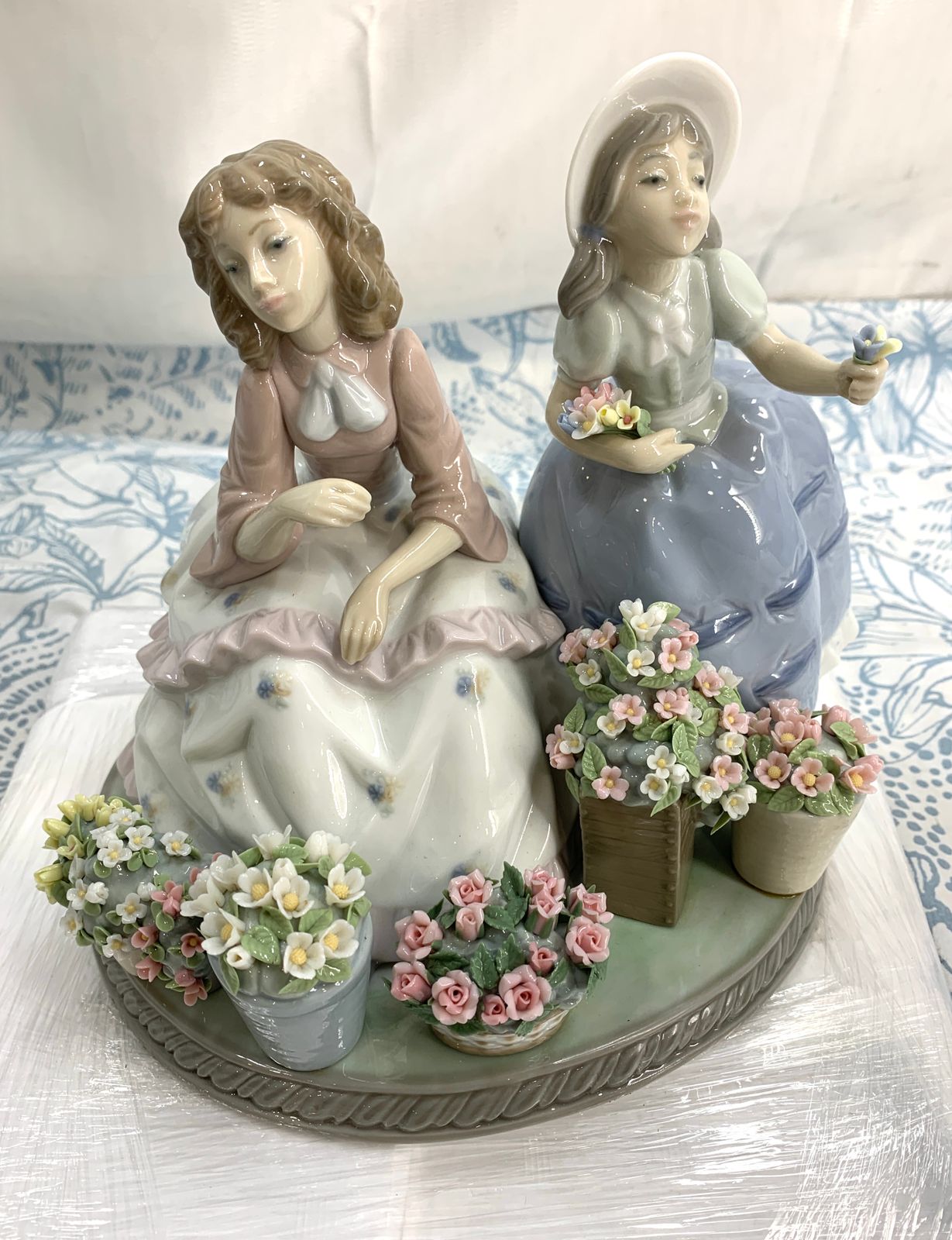 品 リヤドロ 花売りの姉妹 日傘無し 絶版