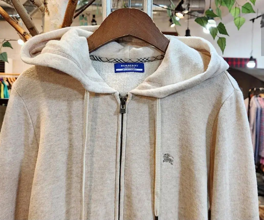BURBERRY バーバリー ロンドン ブルーレーベル ベージュ フード ジップアップ
