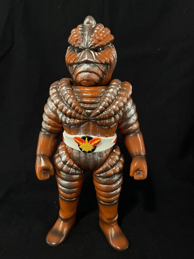 メディコム トイ 東映レトロソフビ イナズマン サナギマン