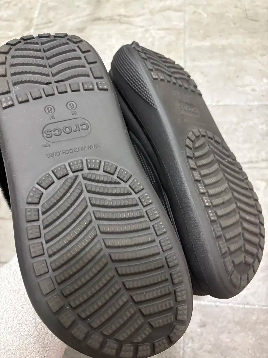  ファーエバー クラッシュ クロッグ クロックス ブラック 38 サンダル サンダル ミュール