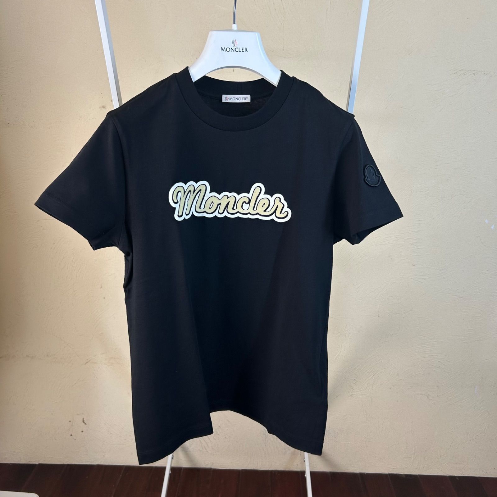 23年式 MONCLERモンクレール半袖Tシャツ黒xs