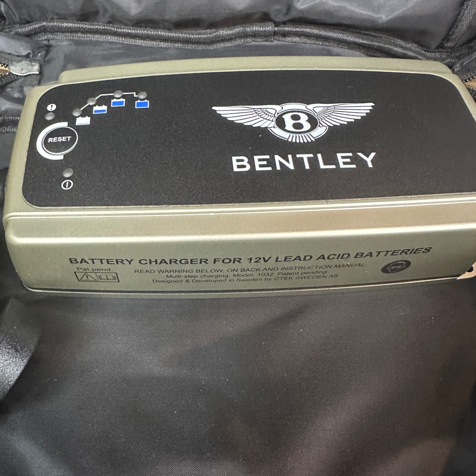 ○ベントレー 純正 バッテリー充電器 日本仕様 シーテック