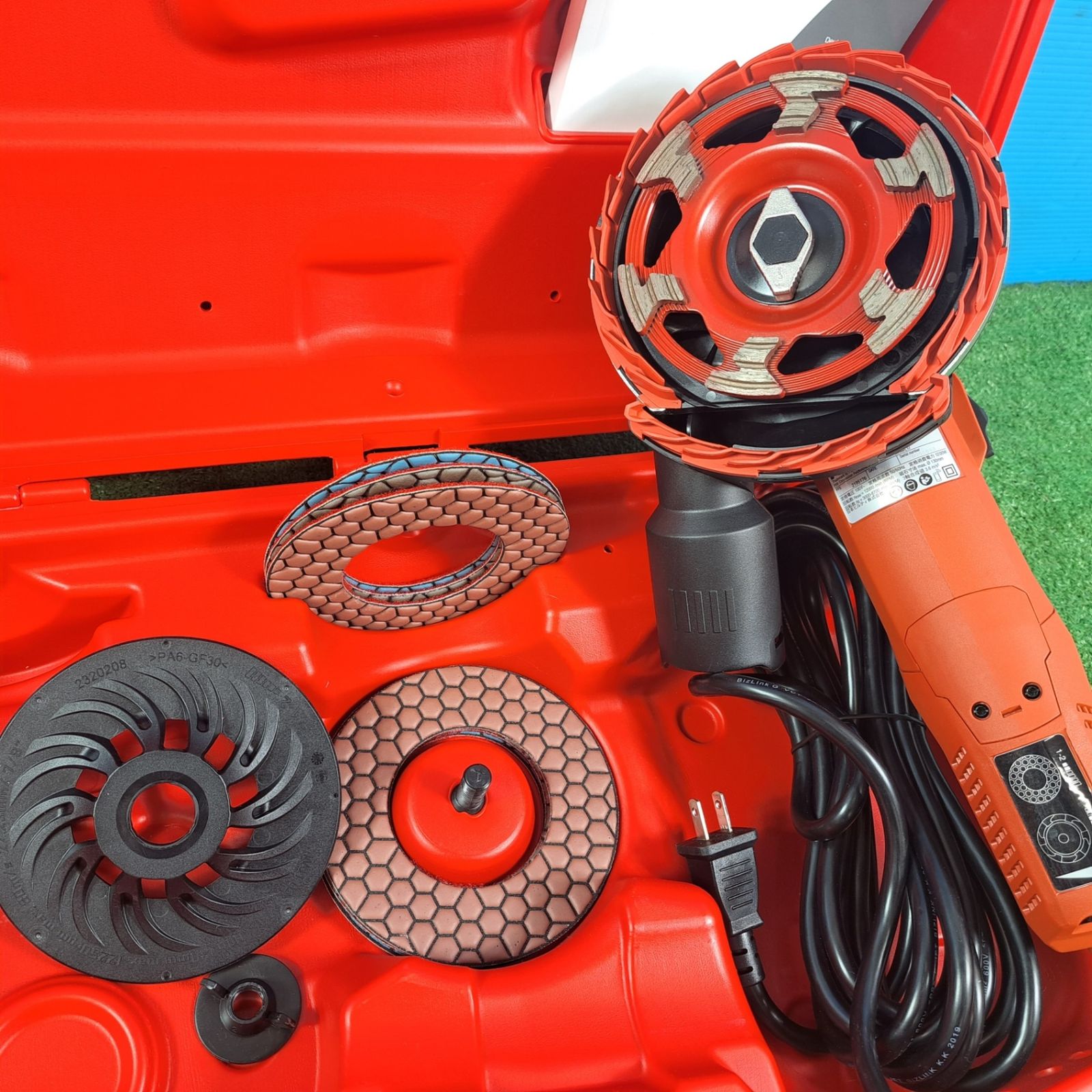 HILTI ヒルティ コンクリートグラインダー DGH 130 100V ダイヤモンドグラインダー 岩槻店