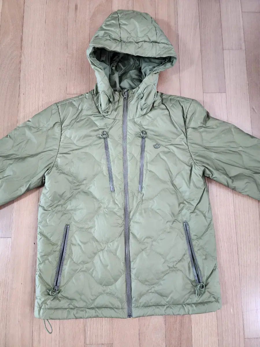 アディダス ダウン キルティングジャケット M95 カーキ