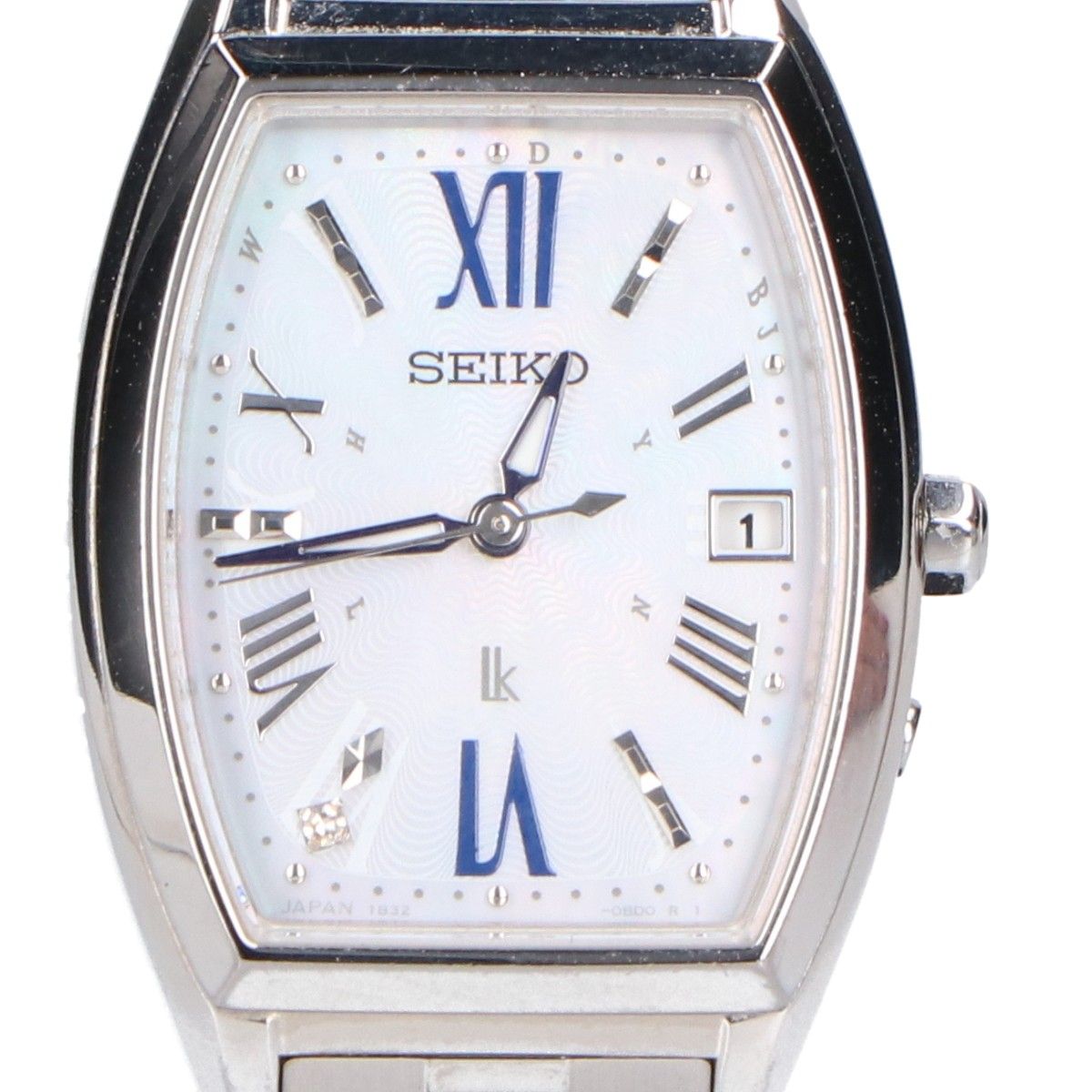 SEIKO セイコー SSVW 165 LUKIAルキア ダイヤ入り白蝶貝文字盤 ソーラー電波