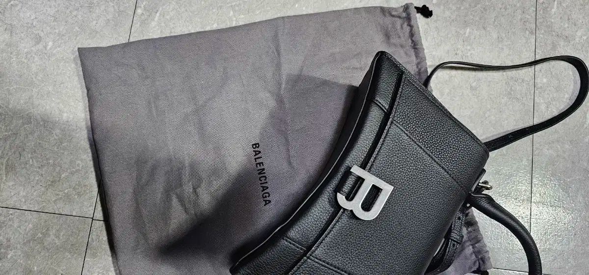 ブラック バッグ