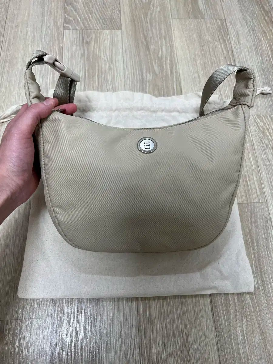 ミニミュート クロー