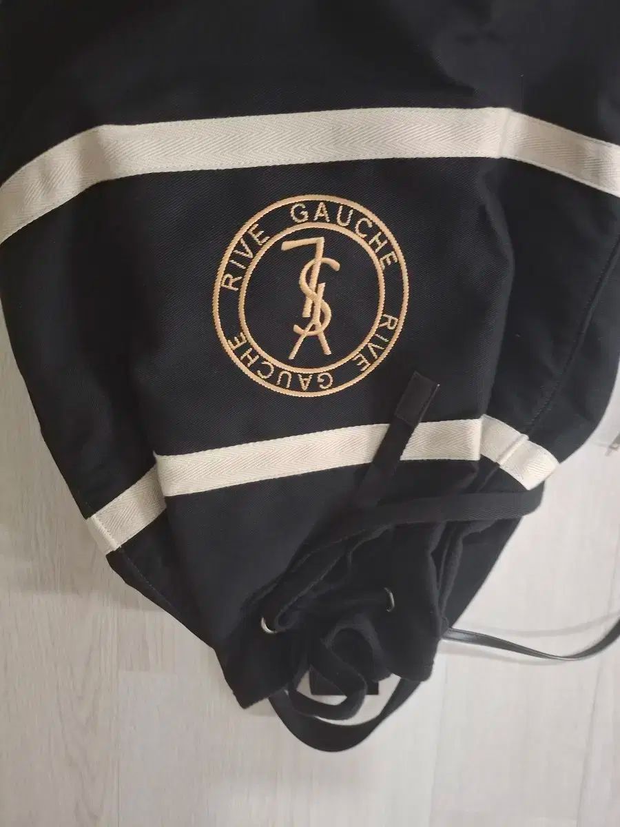 サンローラン RIVE GAUCHE バケットバッグ ポーチ