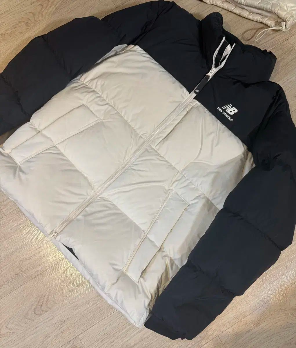 ニューバランス アクティブグースダウン