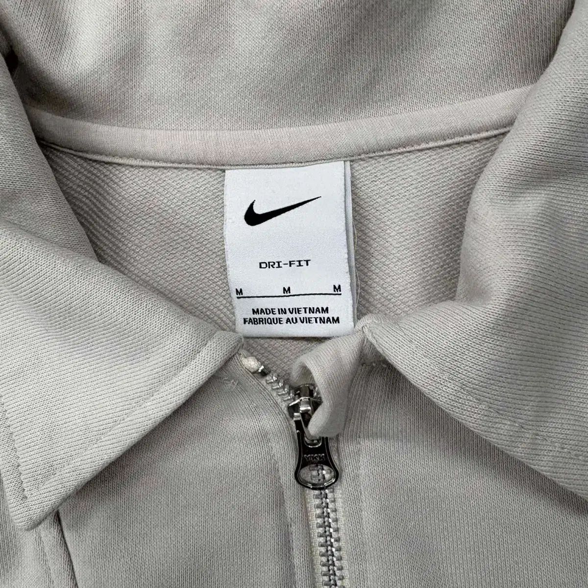  ナイキ 新モデル レブロン X リヴァプール ユナフォーム ハーフジップアップ スウェットシャツ M その他 ウェア