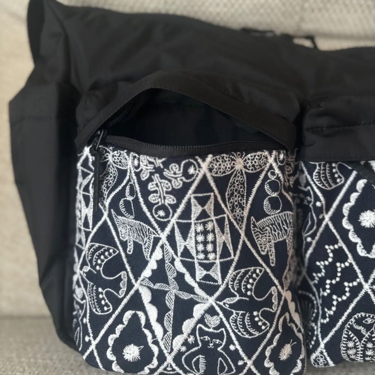 大きなポケットのショルダーバッグ　ミナペルホネン　mina perhonen 大きなポケットのショルダー ミナペルホネン mina perhonen - メルカリ