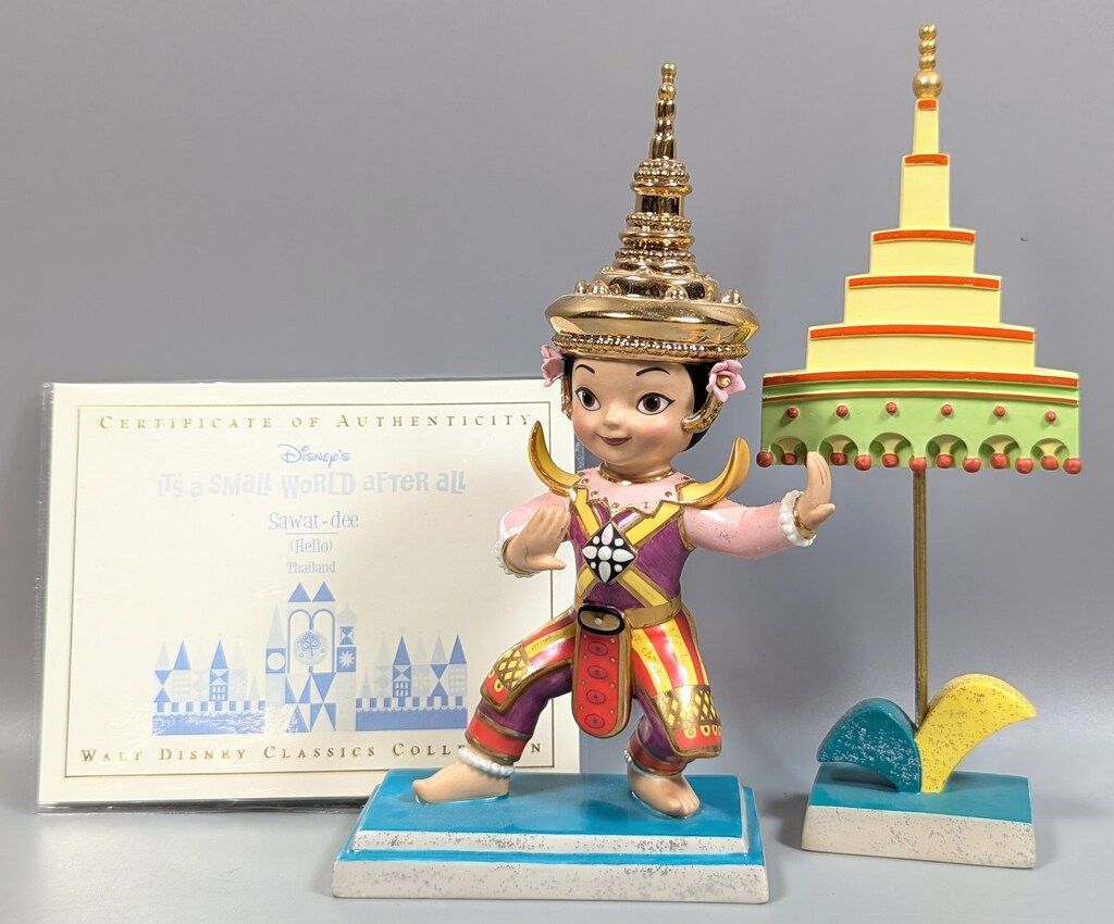 DISNEY ウォルトディズニークラシック THAILAND
