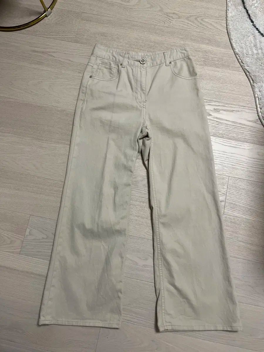 タイム ストレートデニム アイボリー