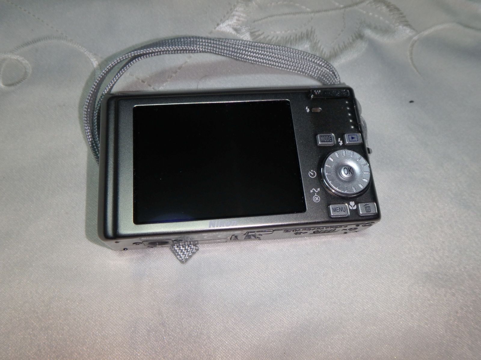 Nikon COOLPIX デジタルカメラ S500 動作品 NIKON S500 COOLPIX