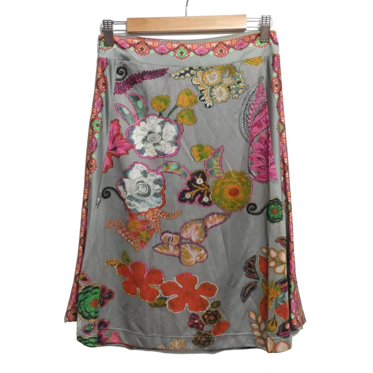 未使用 タグ付き ETRO エトロ 花柄 膝丈スカート ETRO(エトロ) スカート サイズ40 M レディース美品 - グレー×ピンク