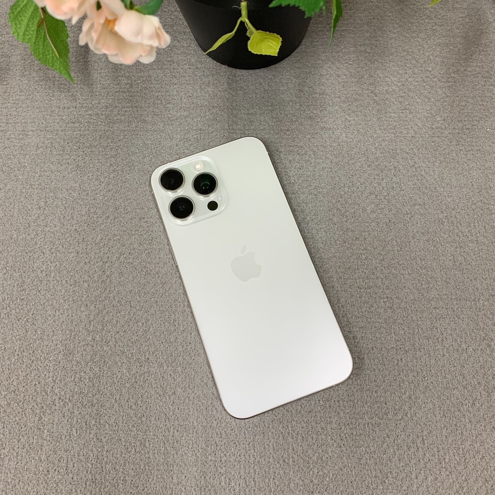 iPhone15ProMax 256GB ホワイト 国内版SIMフリー送料無料 - メルカリ