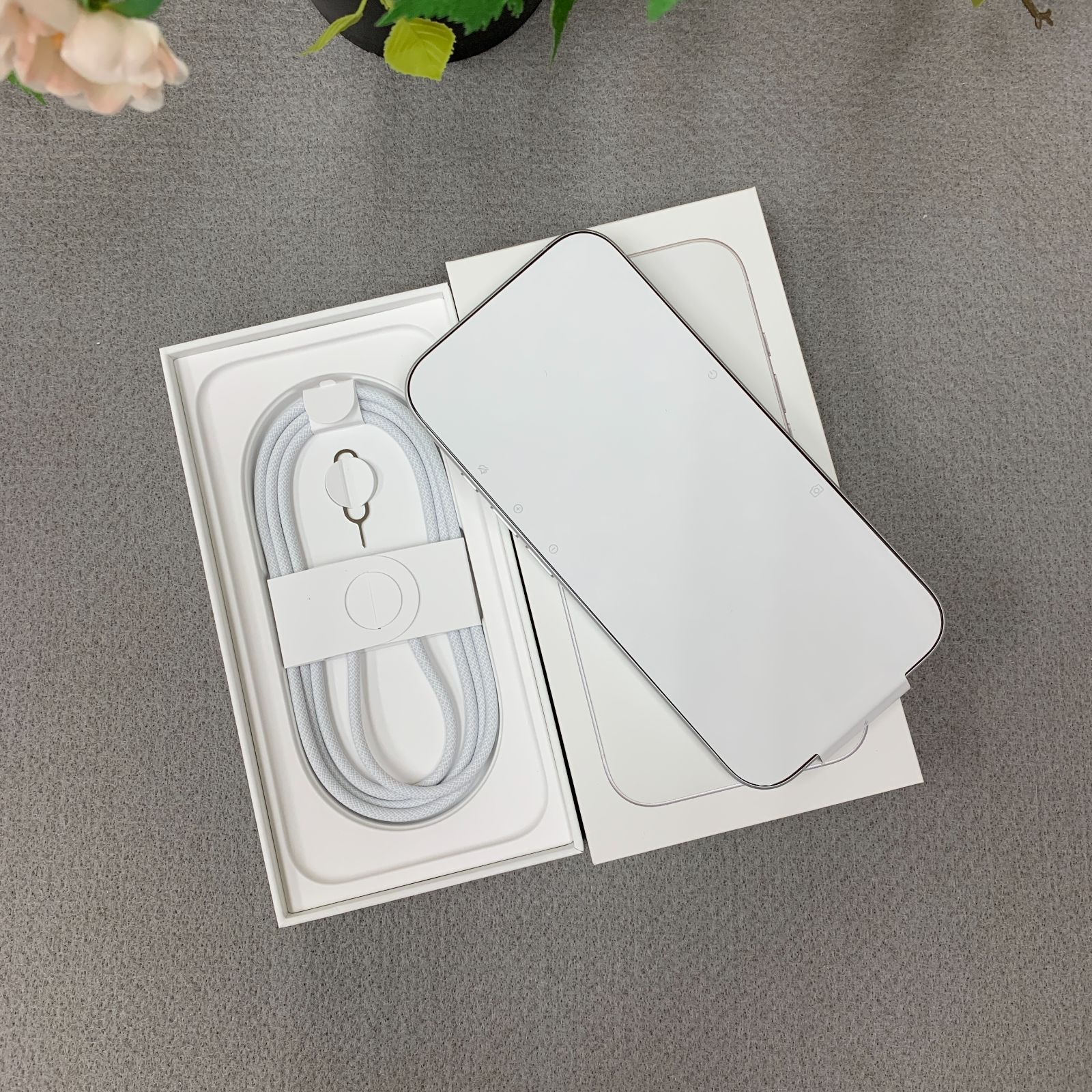 新品・未使用 iPhone16 128GB ホワイト 国内SIMフリー 送料無料 - メルカリ