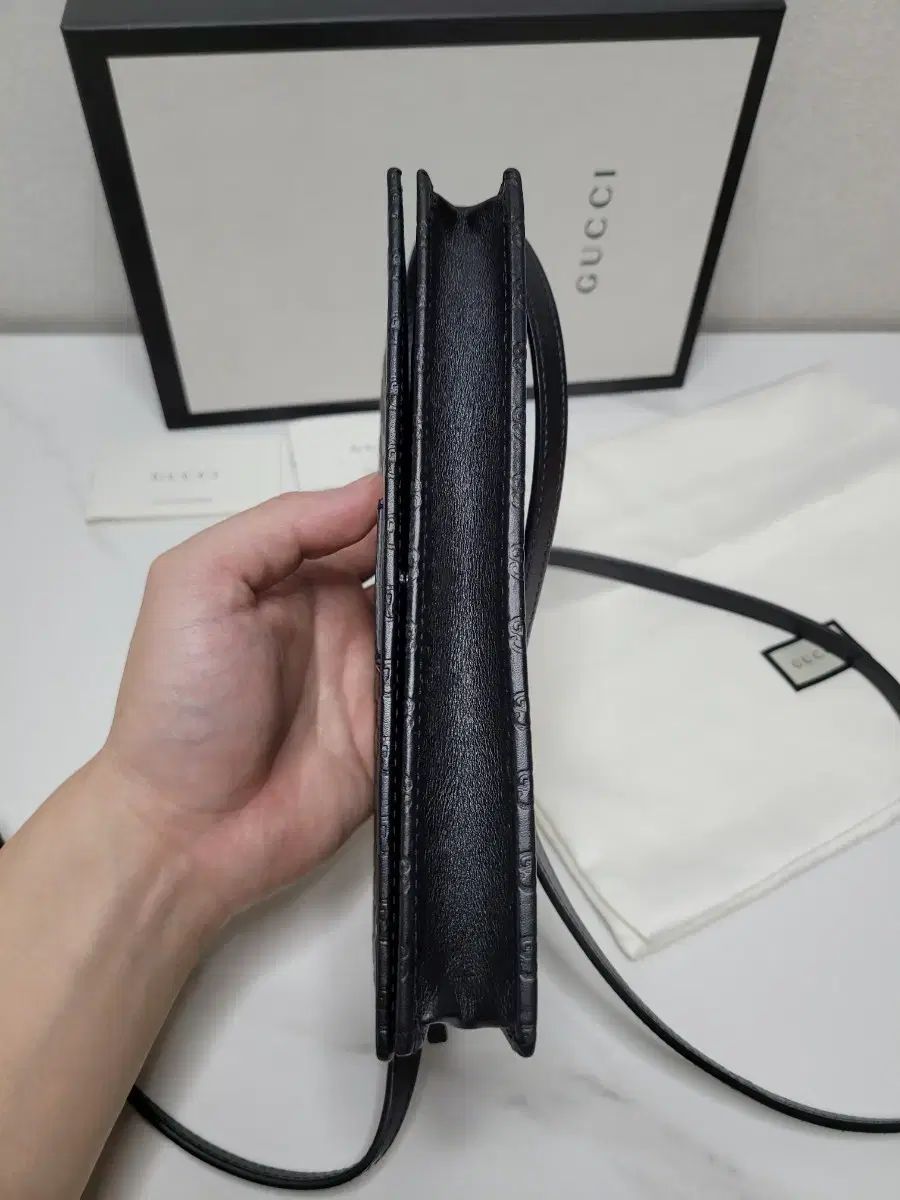 グッチ マイクロシマ