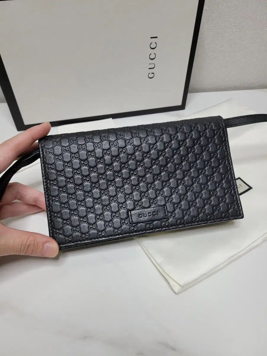 3回着用 グッチ マイクロシマ WOC