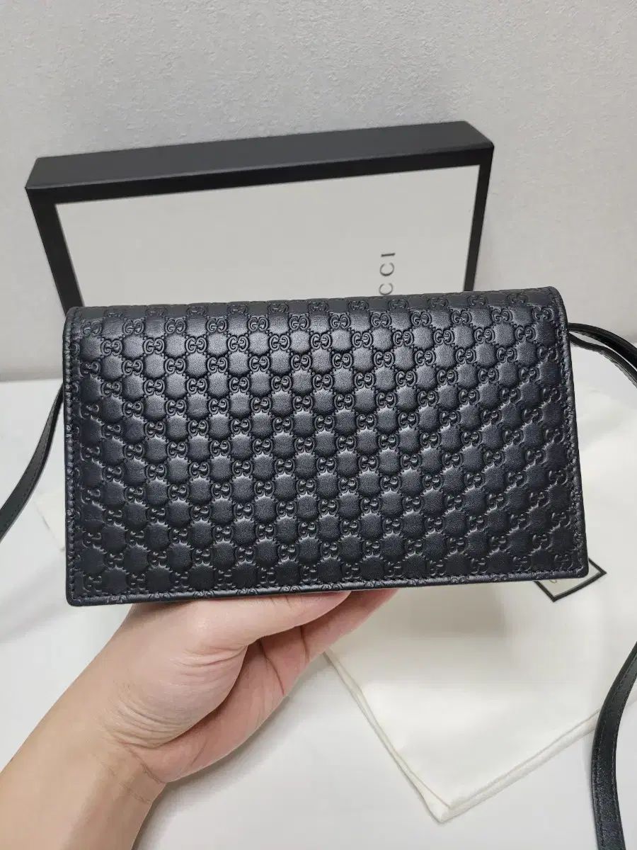 3回着用 グッチ マイクロシマ WOC