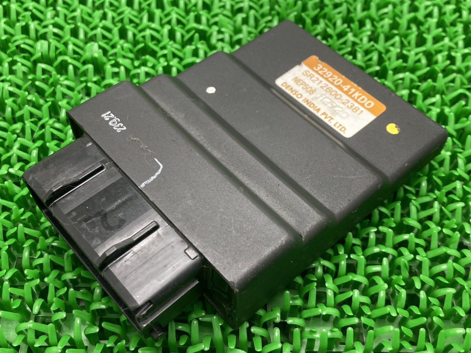 ジクサー250 ECU スズキ バイク 部品 ED 22 Y FIコントロールユニット 機能的問題なし 品薄 品 車検 mA